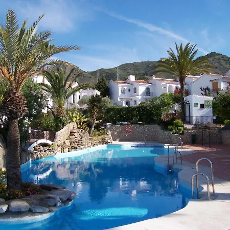 Limoneros 8a - Sleeps 4